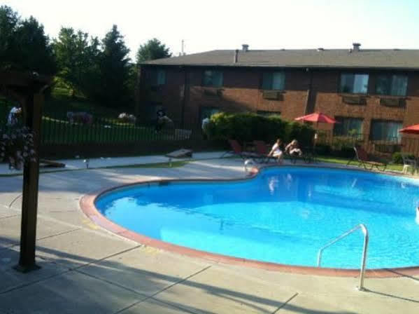 Western Hotel 4*